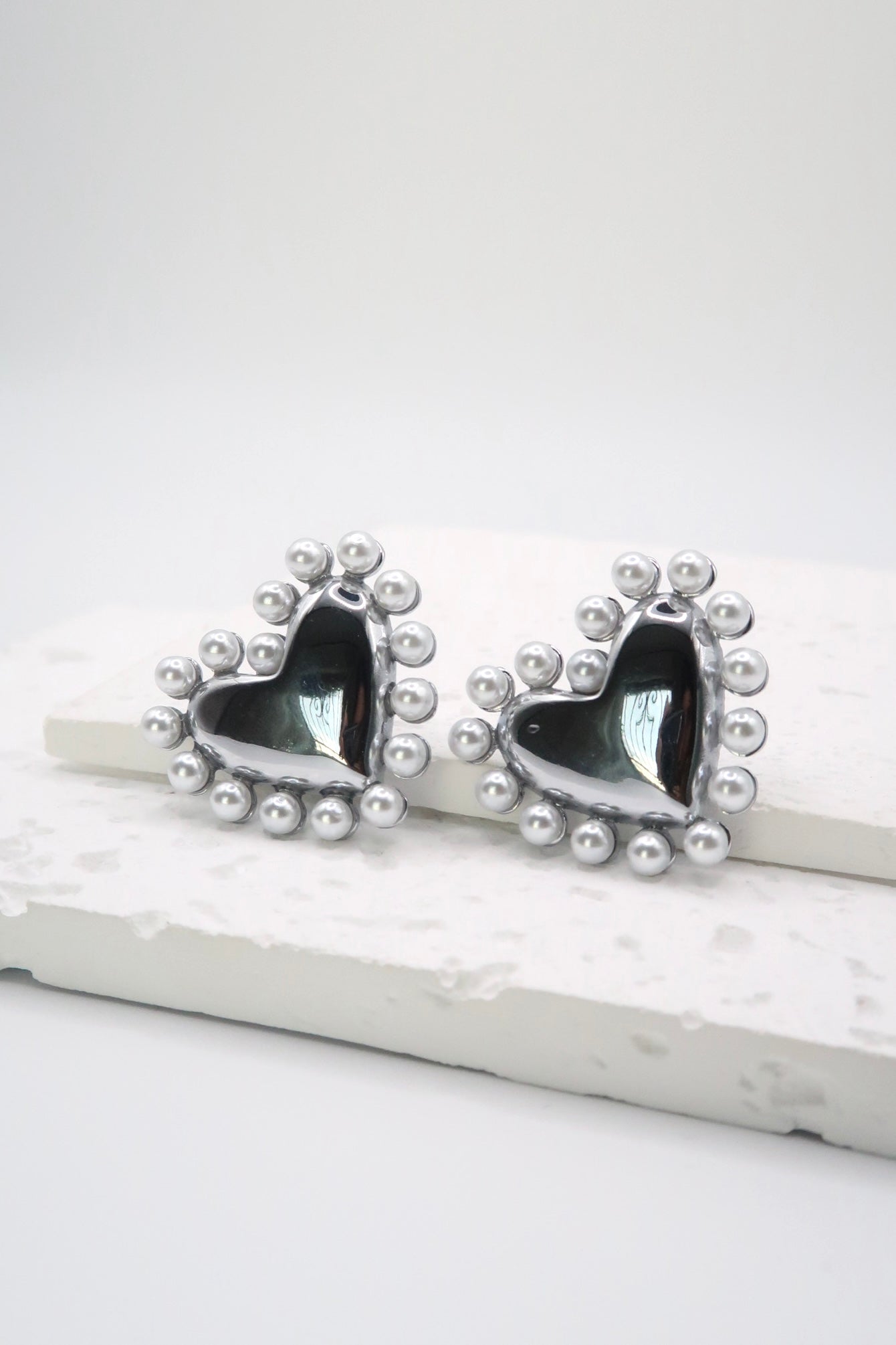 Amora Heart Studs