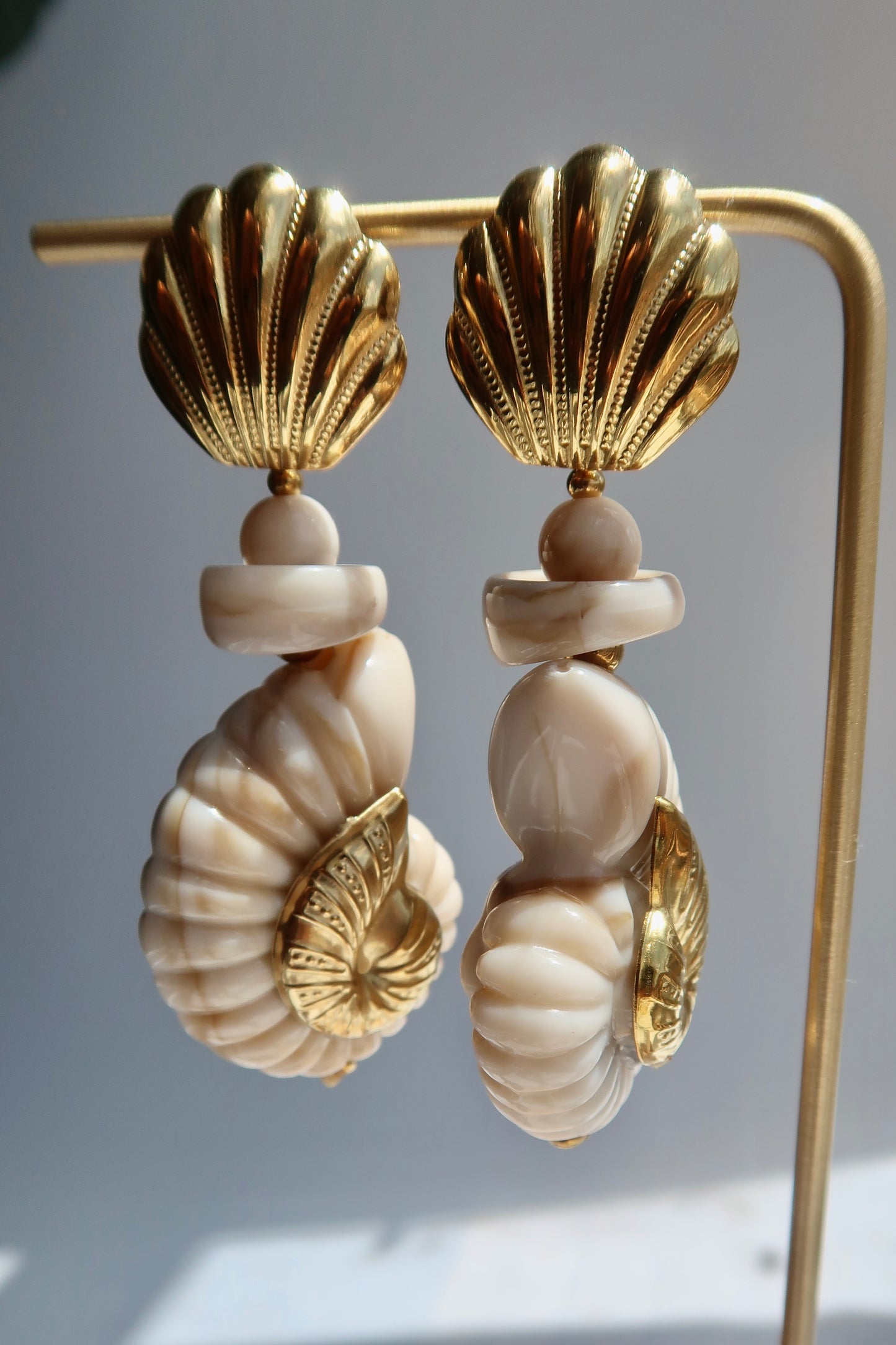 Concha Dorada Earrings