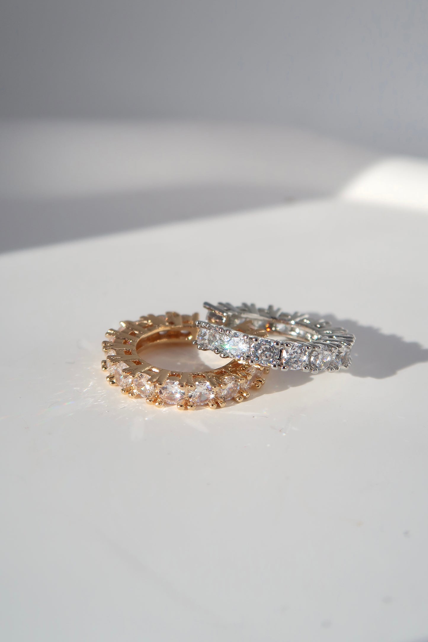 Angela Earcuff