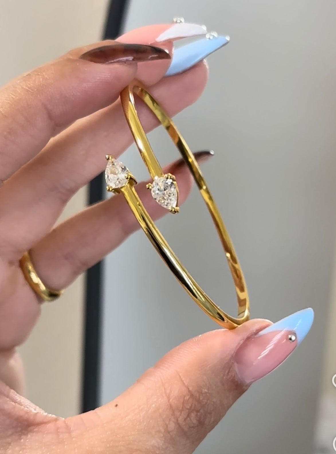 Wrap around Cz Bangle