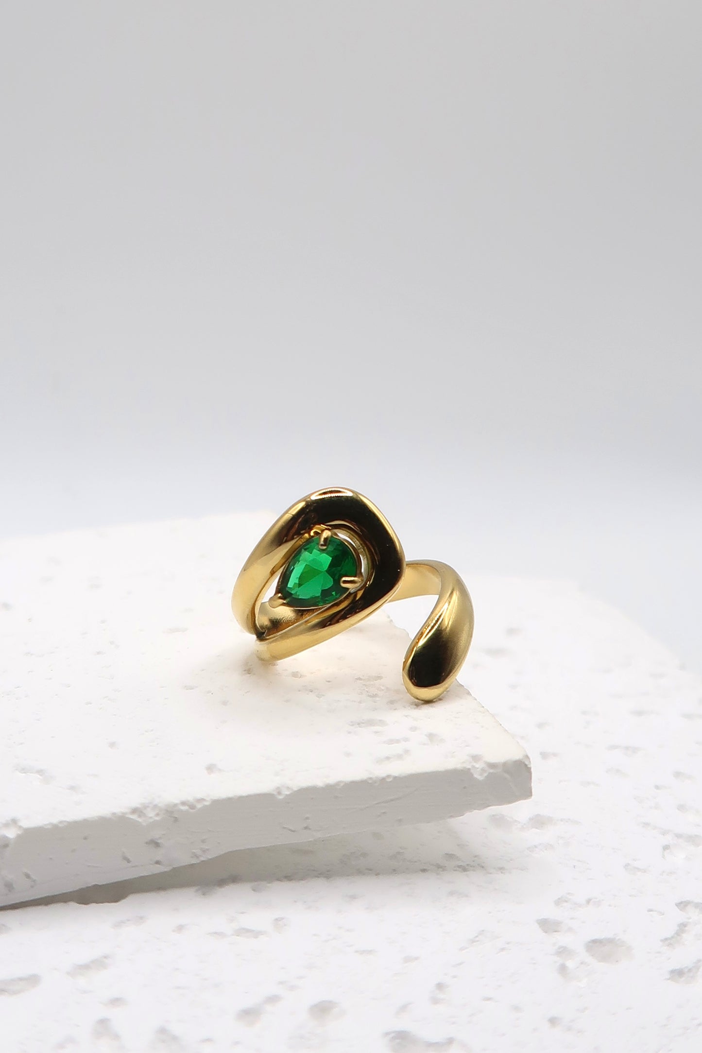 Clara in Green Ring