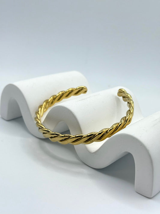 Fatima Open Bangle