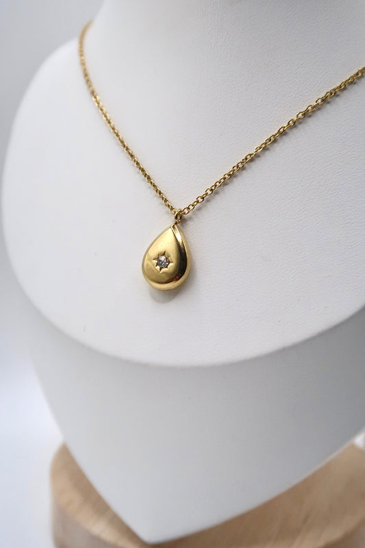 Teardrop Pendant Necklace