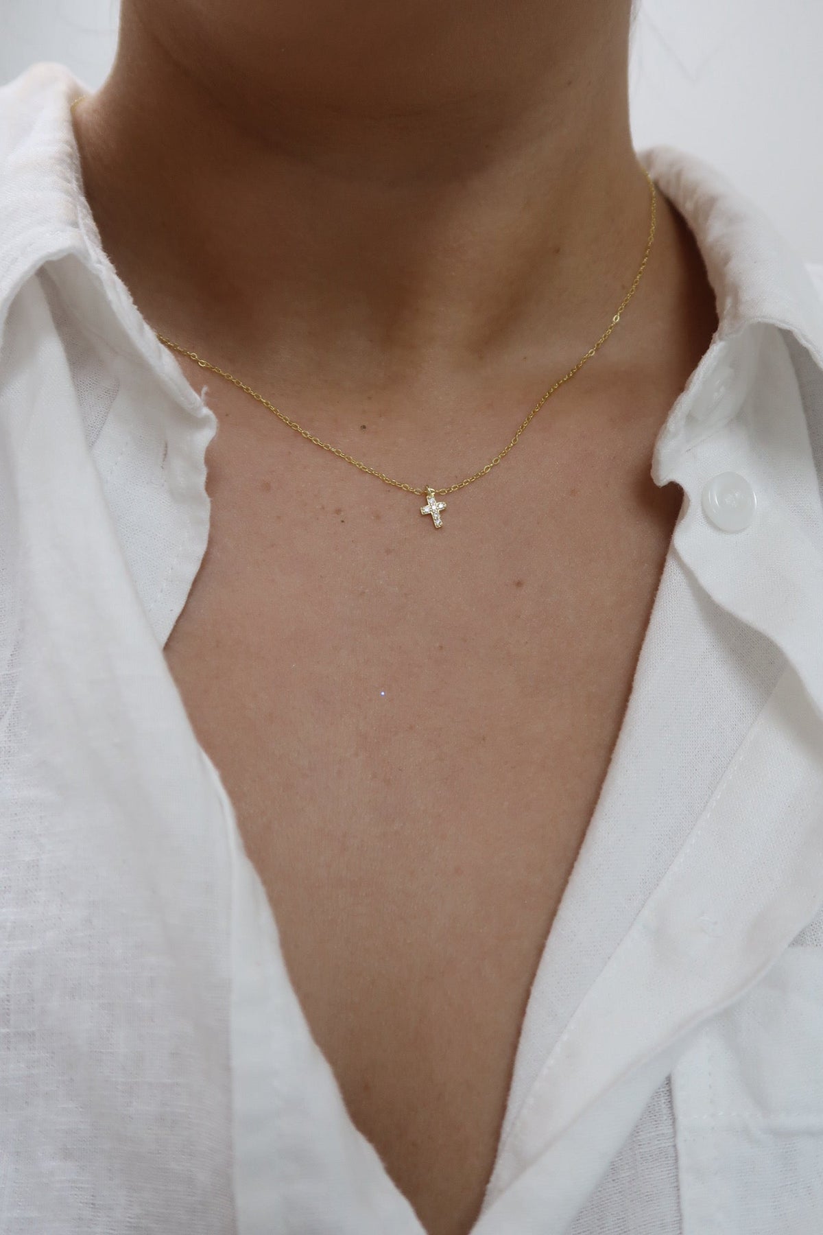 925 sterling silver dainty cross